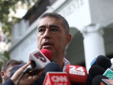 Mario Desbordes dice tener antecedentes que "Fiscalía presionó ilegalmente al INDH para que se querellara"