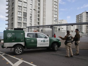 Robos en departamentos de edificio evacuado por socavón en Reñaca desatan ofensiva política-vecinal por la "cabeza" de la Delegada