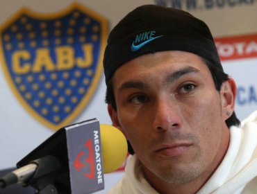 Gary Medel vio desde las tribunas el ajustado triunfo de Boca sobre Vélez Sarsfield