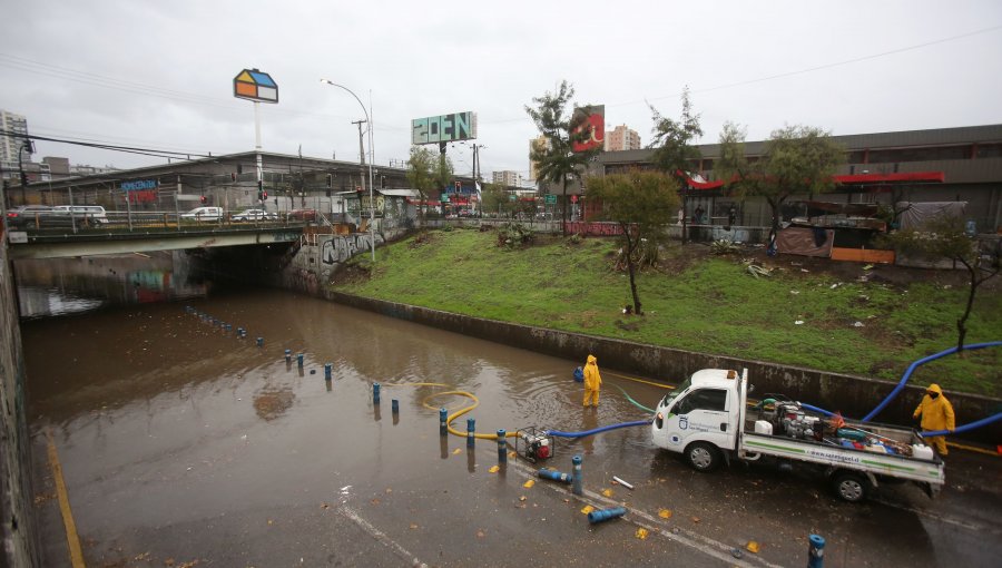 Senapred declaró alerta temprana preventiva en la Región Metropolitana por nuevo sistema frontal