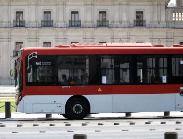 Micros y buses siguen siendo el medio de transporte preferido por los chilenos: 50,6% dice usarlos, mientras la bicicleta llega al 7,9%