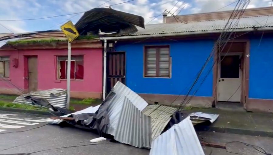 Impactante tromba marina dejó daños en al menos 10 viviendas de la comuna de Penco