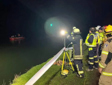 Encuentran sin vida a ocupantes de camioneta que cayó al Río Bueno