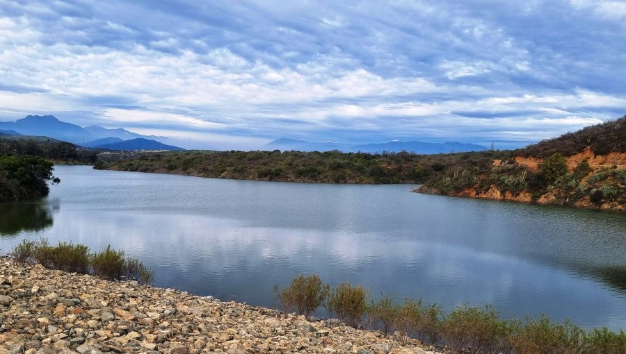 Máxima capacidad del embalse Los Aromos permite asegurar suministro de agua potable a 1 millón de personas del Gran Valparaíso