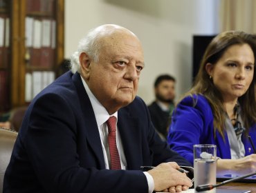 Embajador de Chile en Argentina descarta "impasse" por paneles solares y afirma que hubo un "malentendido"