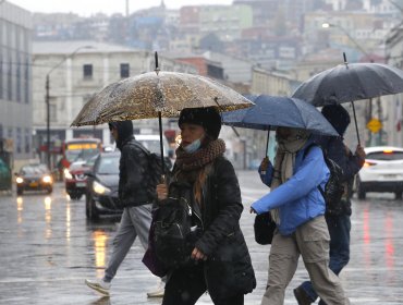 Precipitaciones han dejado más de 143 milímetros de agua caída en Valparaíso: déficit de lluvias se mantiene en un 2%