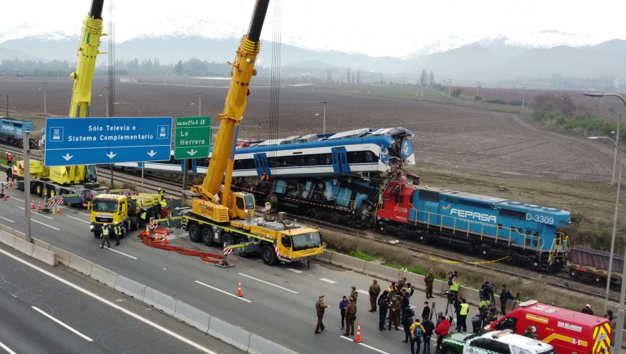 Choque de trenes: Fiscalía formalizará a conductor de tren de prueba y al encargado de las vías