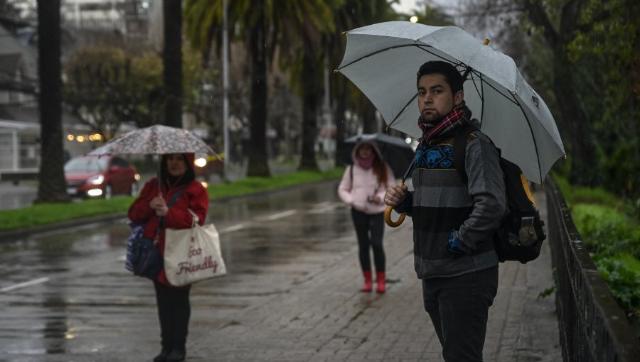 Alerta en la Región de Valparaíso: Hasta 110 mm de lluvia se esperan en las próximas horas además de fuertes vientos