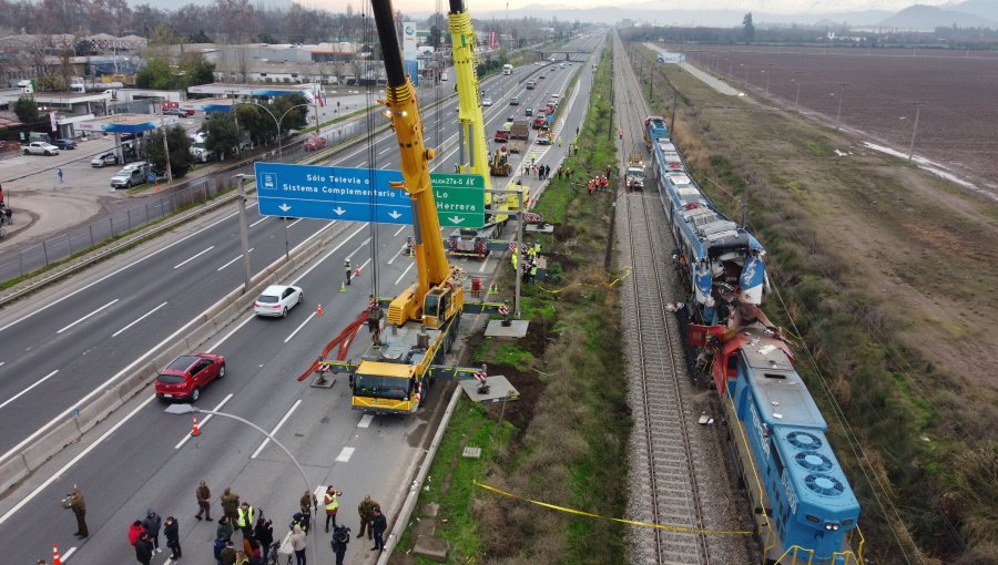 Amplían detención de maquinista y controlador de las vías por choque de trenes