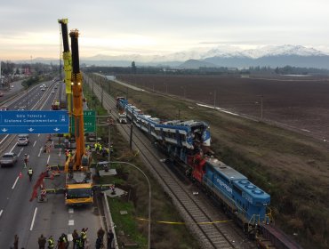 Fiscalía recibe caja negra de tren de pasajeros y Gerente de EFE califica de "inédito" el accidente