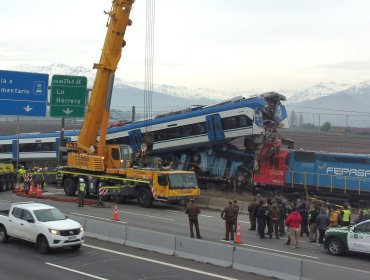 Ministra Tohá asegura "respuestas rápidas" para determinar causas del choque de trenes