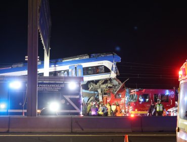 Gobierno llama a seguir usando los trenes tras fatal accidente en San Bernardo: "Es un servicio seguro, confiable"