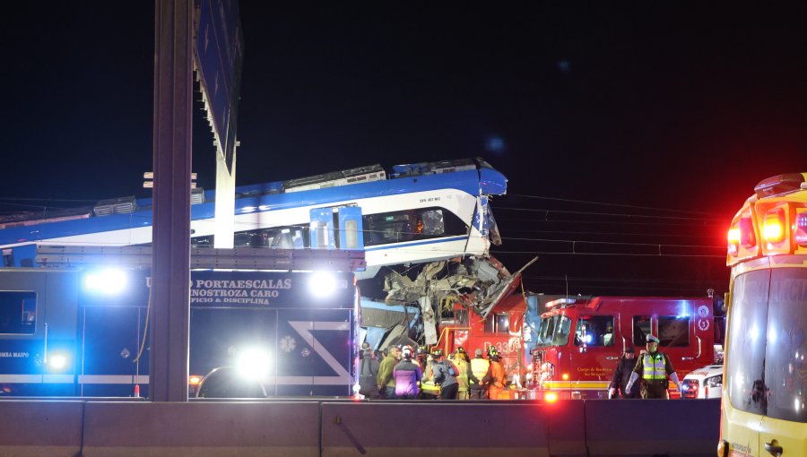 Gobierno llama a seguir usando los trenes tras fatal accidente en San Bernardo: "Es un servicio seguro, confiable"