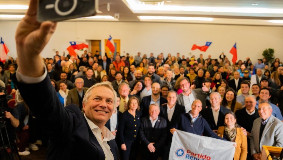 En Viña del Mar con multitudinario acto Republicanos con Kast a la cabeza lanza campaña de Antonella Pecchenino al municipio