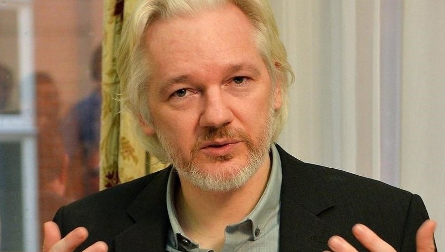 Julian Assange queda en libertad bajo fianza tras un acuerdo con el Gobierno de EE.UU.