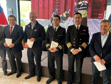 Puerto Ventanas y Autoridad Marítima realizan seminario de seguridad en operaciones portuarias
