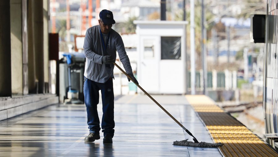 Retrocede el desempleo en la Región de Valparaíso: tasa de marzo-mayo llegó a 7,7%