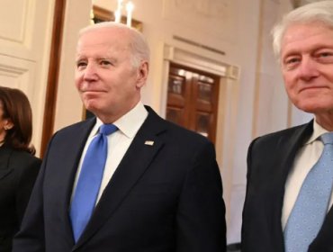 Bill Clinton sale en defensa de Biden ante errático desempeño en el debate presidencial