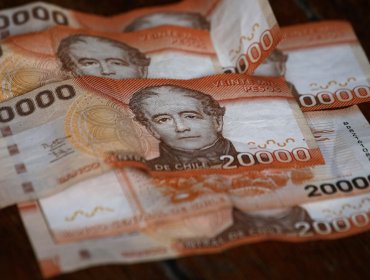 Comenzó a regir salario mínimo de $500.000 en Chile: beneficiará a 800 mil trabajadores