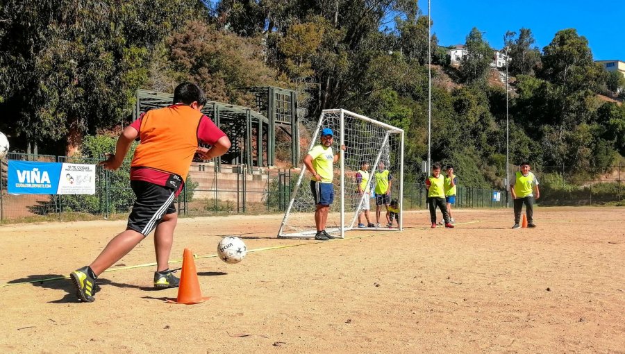 Recintos deportivos de la parte alta de Viña del Mar recibirán potente inversión municipal para obras de mejoramiento