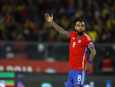 Arturo Vidal por codazo contra Echeverría: "Tuvo que llamarlo del VAR, en Europa estas cosas no pasan"