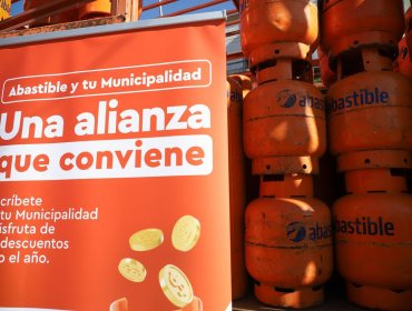 Hasta $6.000 de descuento: Valparaíso firma convenio para que vecinos puedan comprar gas a menor precio