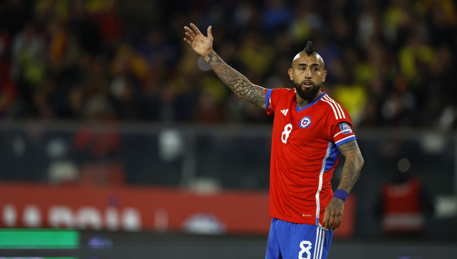 Arturo Vidal por codazo contra Echeverría: "Tuvo que llamarlo del VAR, en Europa estas cosas no pasan"