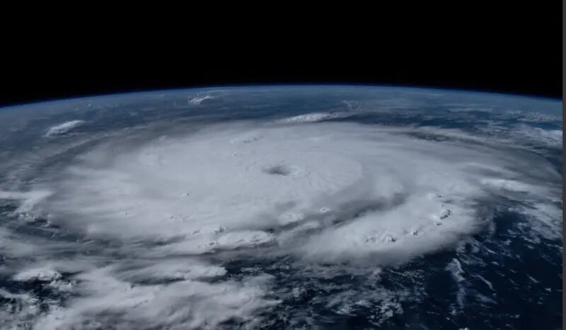 Beryl se acerca a Jamaica como huracán categoría 4 tras dejar al menos 7 muertos a su paso por el Caribe