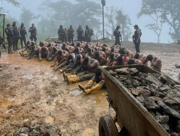 Liberan a 49 personas que habían sido secuestradas por la poderosa banda criminal Los Lobos en Ecuador