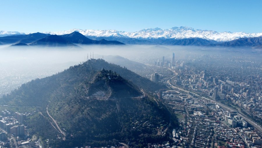 Decretan quinta preemergencia ambiental del año en la Región Metropolitana: Hay restricción vehicular