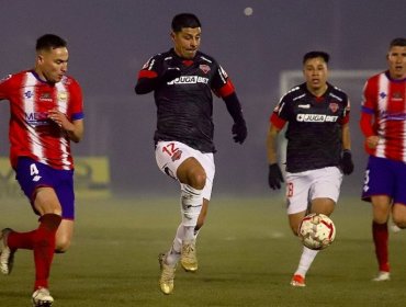 D. Linares remonta ante Ñublense y se impone en la ida de las semifinales de la zona sur de Copa Chile