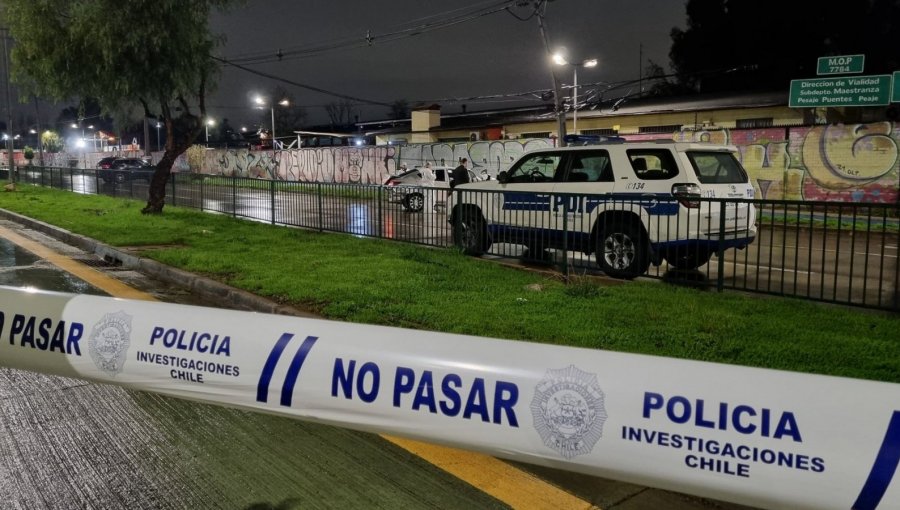 18 vehículos son sustraídos desde el interior de un taller mecánico en Macul