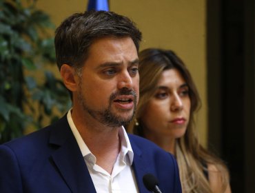 Diputados del PS ingresan proyecto de ley para que residentes extranjeros solo puedan votar en elecciones municipales