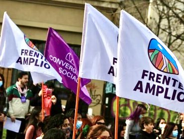 Figuras del Frente Amplio en Valparaíso adelantan primera elección interna: "La región sigue siendo el bastión del partido en Chile"