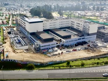 Vecinos del Hospital Marga Marga denuncian que línea de micros dejó de transitar por el sector debido a obras en calle El Abanderado