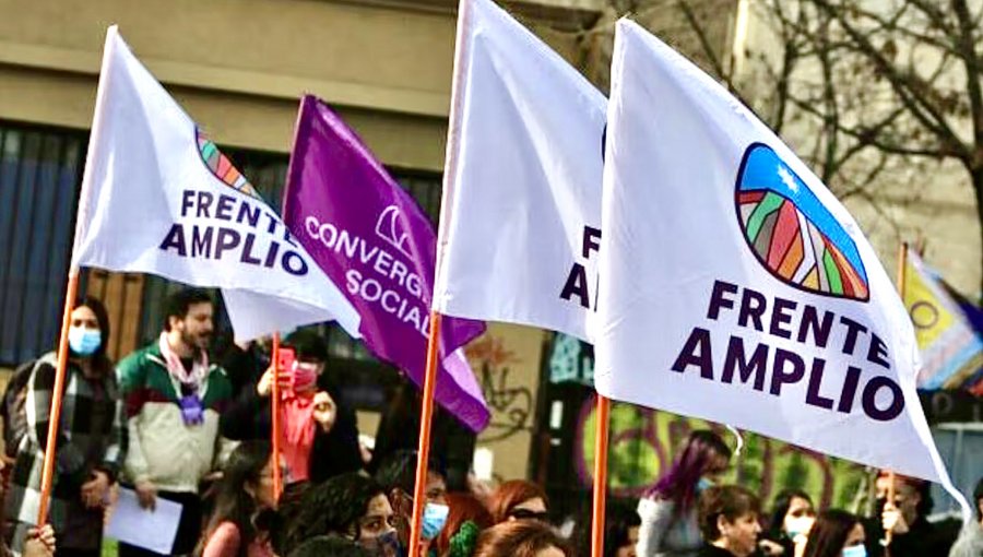 Figuras del Frente Amplio en Valparaíso adelantan primera elección interna: "La región sigue siendo el bastión del partido en Chile"