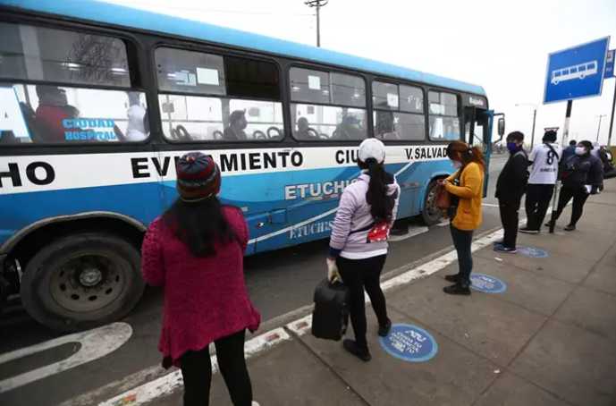 Al menos 20 muertos en un accidente de autobús en el sur de Perú