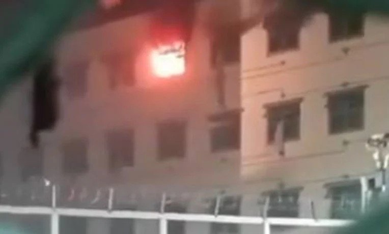 Cortocircuito habría generado incendio en la cárcel de Valparaíso: internos no se encontraban en el interior del módulo