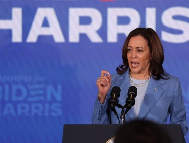 Kamala Harris carga contra J.D. Vance y asegura que "será leal sólo a Donald Trump" y no a EE.UU.