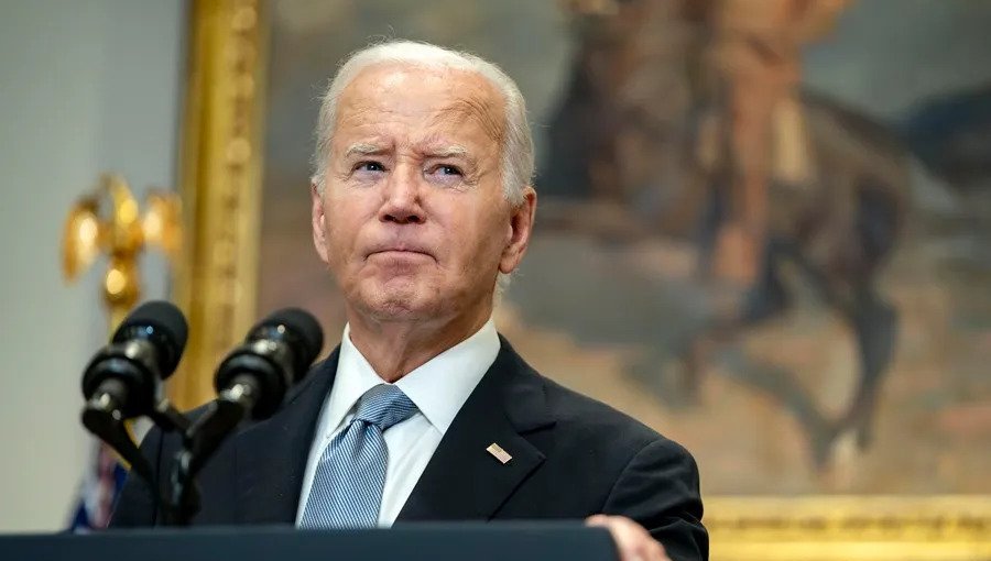 Joe Biden anunció un nuevo perdón de deuda estudiantil a 35 mil trabajadores del sector público en EE.UU.