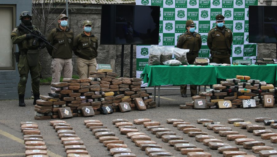 Incautan más de una tonelada de droga que iba a ser comercializada en la región Metropolitana: 12 personas fueron detenidas