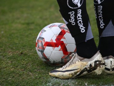 Revelan supuesta práctica ilegal en clubes chilenos: Congelar a los futbolistas sino renuevan contrato