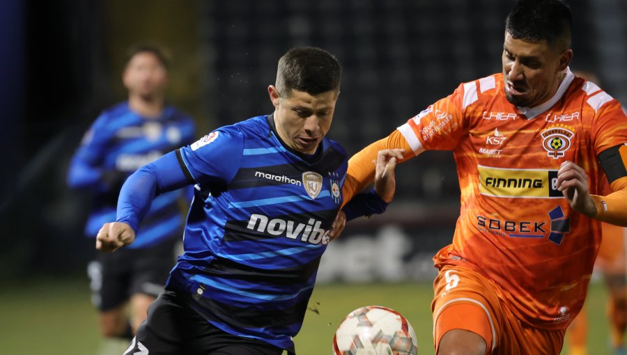 Huachipato y Cobreloa animaron un encendido empate en el reinicio del Campeonato