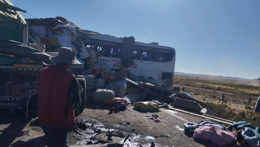 Cancillería confirmó un chileno muerto y otros 5 heridos en accidente en Bolivia