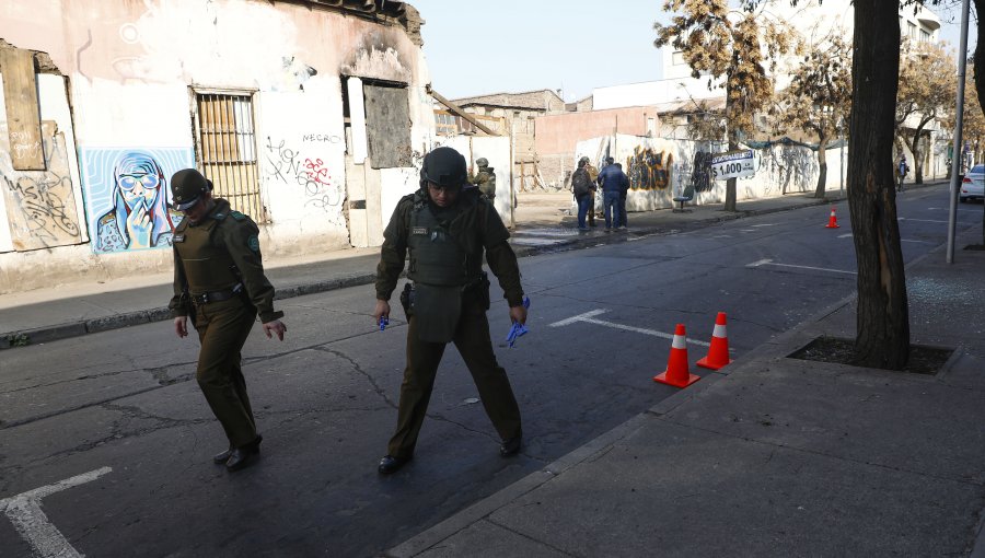 Padre e hijo fueron asaltados en el barrio Yungay de Santiago: el adulto fue apuñalado