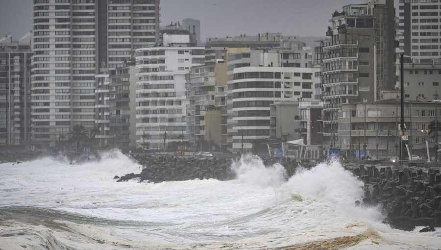 Emiten aviso de marejadas para este fin de semana en las costas del país: es el Nº 19 del año