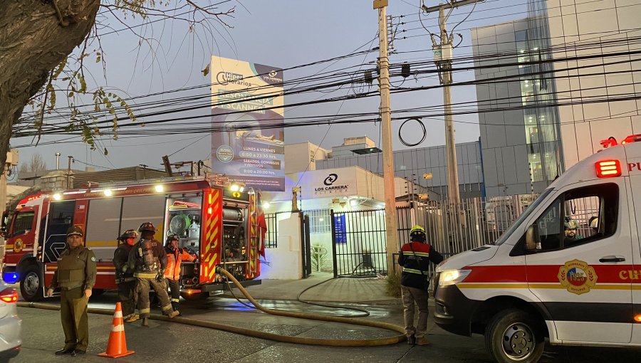 Cerca de 200 personas fueron evacuadas desde clínica de Quilpué por "niveles alterados de sustancias químicas" en el ambiente