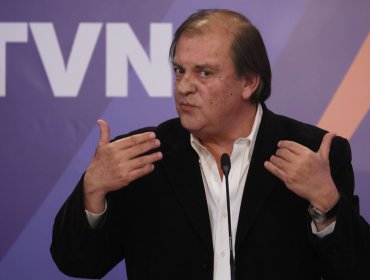 Francisco Vidal reconoce que críticas a canales de televisión fueron un “error”: "Me traicionó el tono"