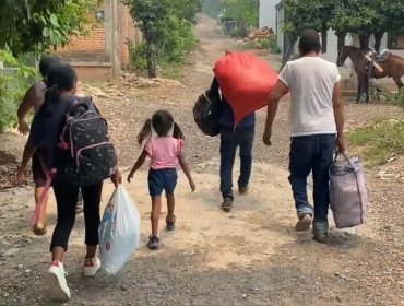 "Nunca habíamos vivido este éxodo": La inédita huida de cientos de mexicanos a Guatemala para refugiarse de la violencia