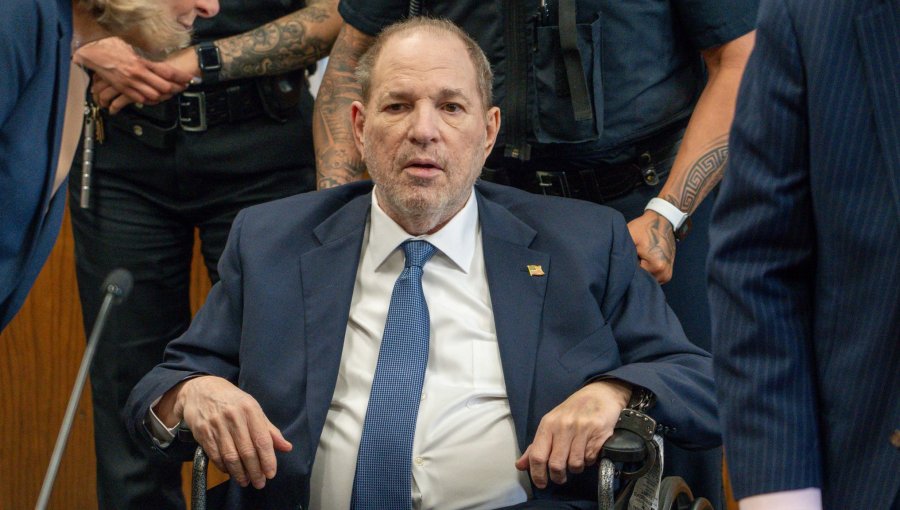 Harvey Weinstein es internado de urgencia al dar positivo a covid-19 y doble neumonía